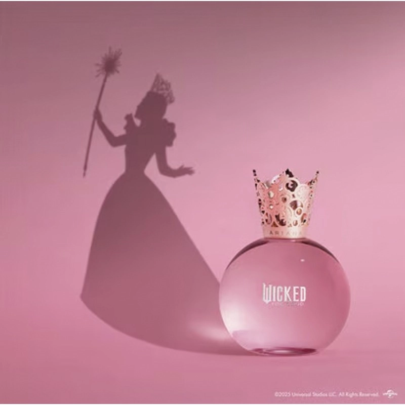 Фото Ariana Grande Wicked For Good – Glinda Bubbly Pink