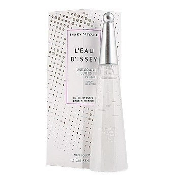Фото Issey Miyake L'Eau d'Issey Une goutte sur un Petale
