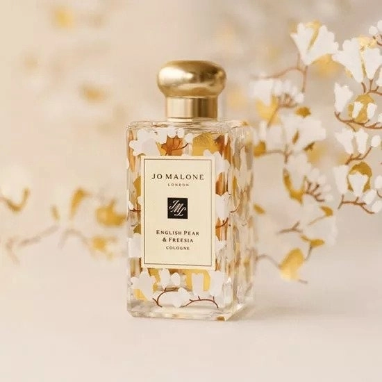 Фото Jo Malone English Pear & Freesia Limited Edition 2021