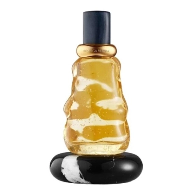 Фото Bottega Veneta Hinoki