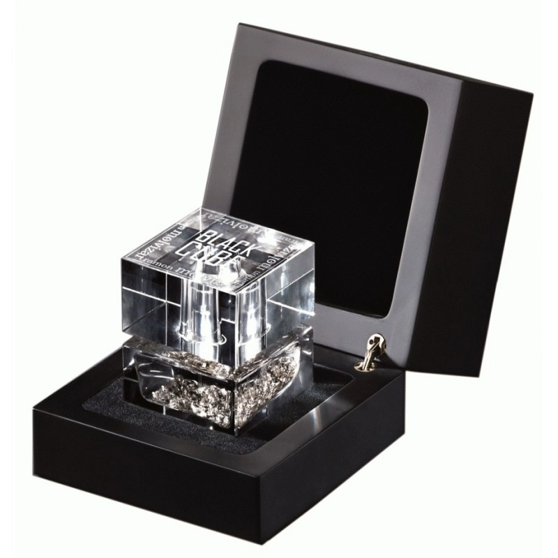 Фото Ramon Molvizar Black Cube