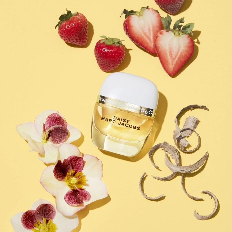 Фото Marc Jacobs Daisy Petals