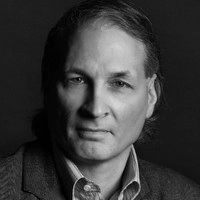 Парфюмерный бизнесмен Mark Knitowski (Марк Книтовски)