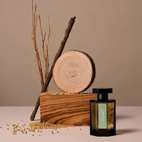 Фото L'Artisan Parfumeur Il Etait Un Bois