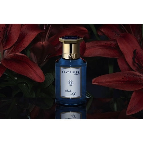 Фото Shay & Blue London Scarlet Lily
