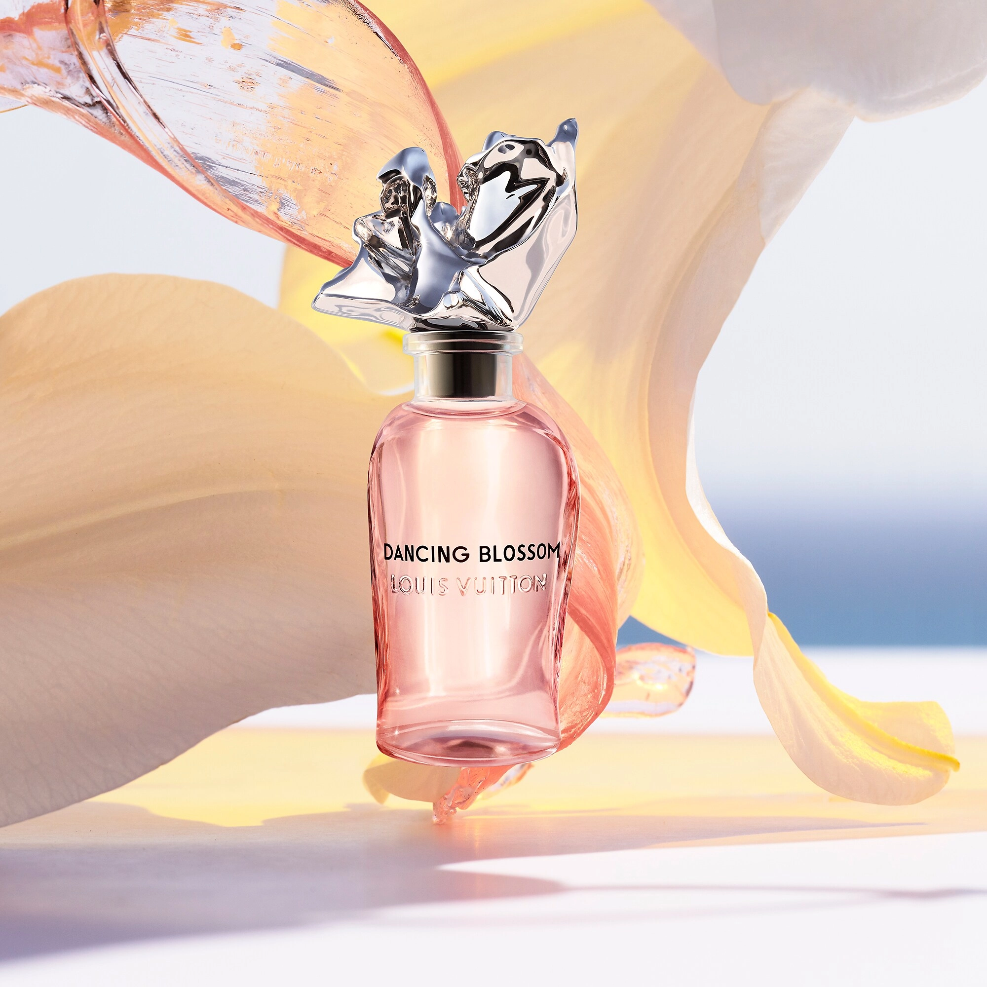 Фото Louis Vuitton Dancing Blossom