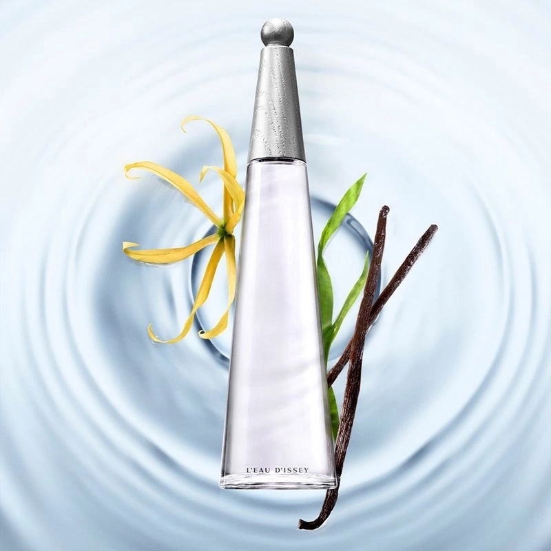 Фото Issey Miyake L'Eau D'Issey Eau De Parfum Intense