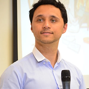 Старший парфюмер Leandro Petit (Леандро Петит)