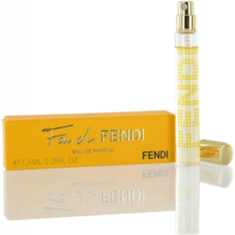 Фото Fan di Fendi