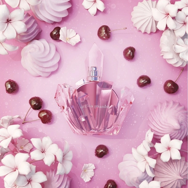 Фото Ariana Grande R.E.M. Cherry Eclipse