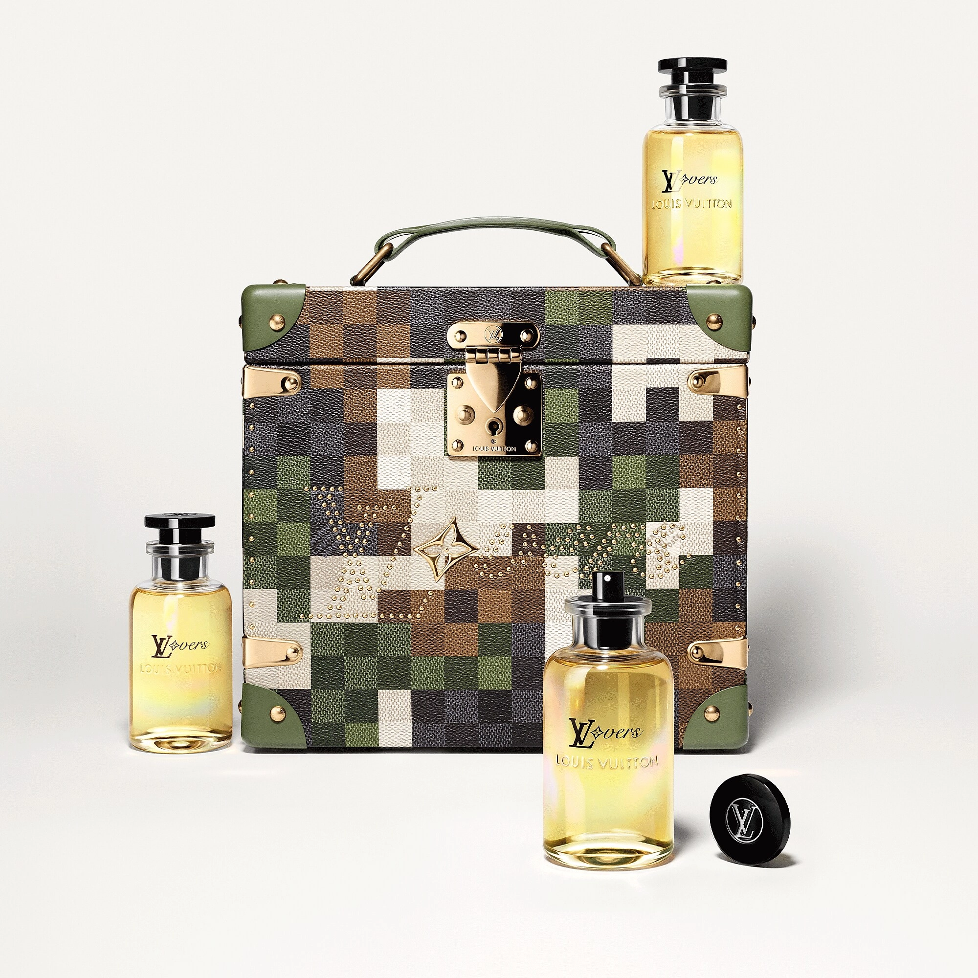 Фото Louis Vuitton LV Lovers