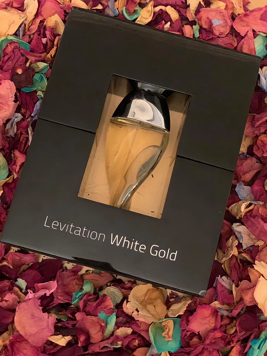 Cuarzo The Circle Levitation White Gold