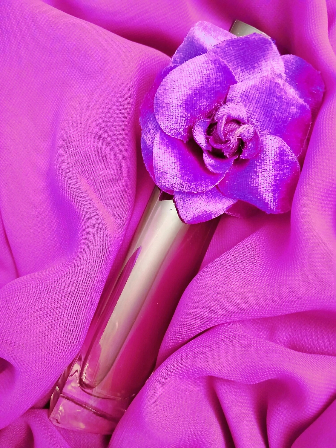 Givenchy Very Irresistible Sensual Velvet