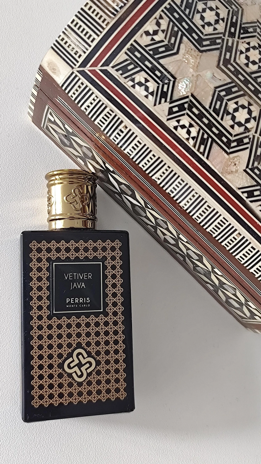 Perris Monte Carlo Vetiver Java