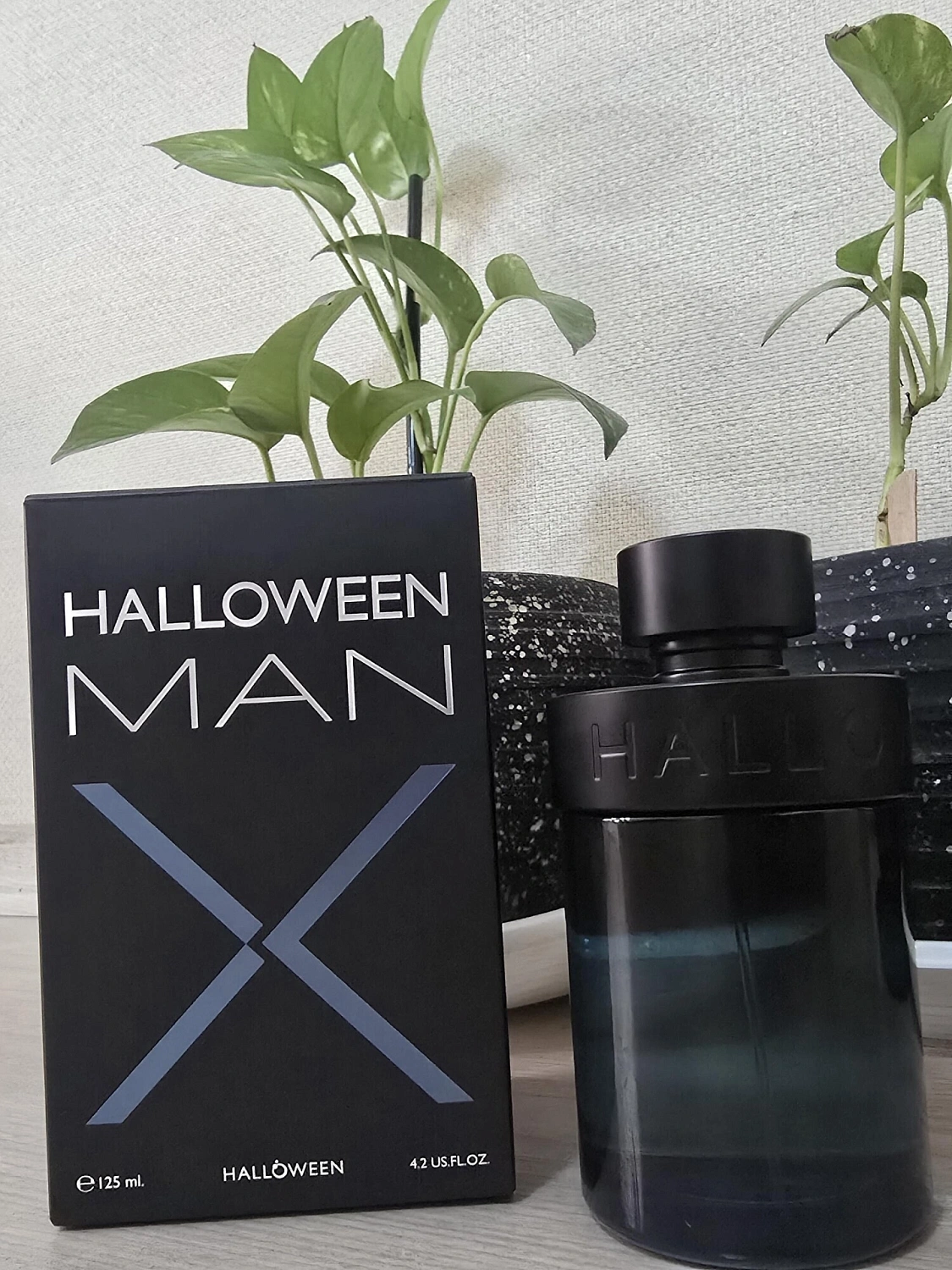 Jesús del Pozo Halloween Man X