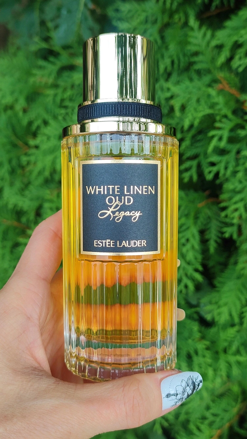 Estée Lauder White Linen Oud Legacy