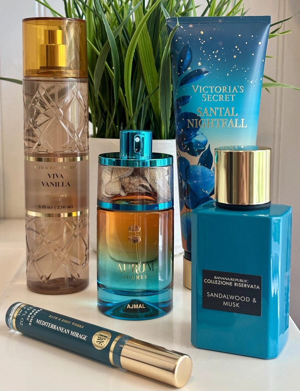 Banana Republic Sandalwood & Musk